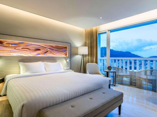 Novotel Phuket City Phokeethra : photo 2 de la chambre chambre double deluxe avec balcon