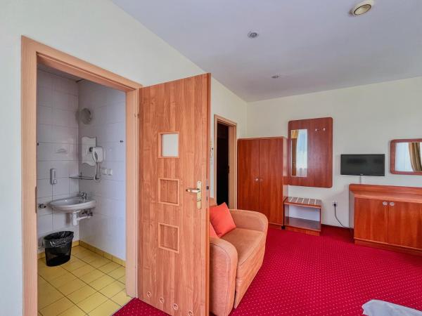 Fry House : photo 8 de la chambre chambre double avec salle de bains privative