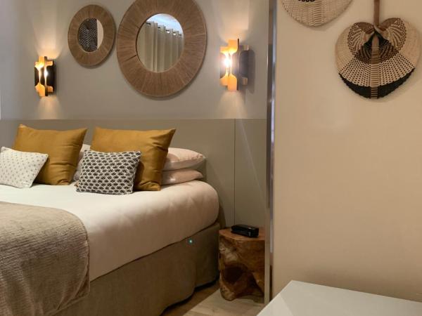 Santateresa : photo 1 de la chambre chambre double supérieure avec balcon - vue sur mer