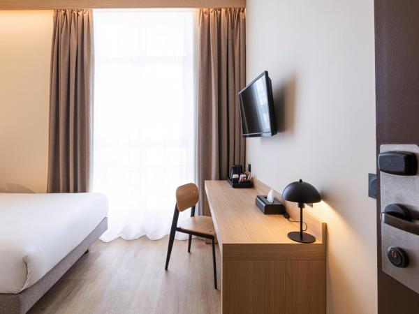 Grand Hôtel De La Seine : photo 6 de la chambre chambre double standard