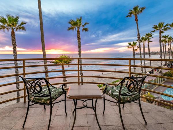 Pacific Terrace Hotel : photo 1 de la chambre suite avec baignoire spa