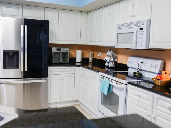 Waterway Villa! 1950sqft, End Unit, Ground Floor, Huge Pool! : photo 9 de la chambre villa 2 chambres :