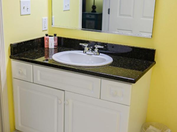 Waterway Villa! 1950sqft, End Unit, Ground Floor, Huge Pool! : photo 10 de la chambre villa 2 chambres :