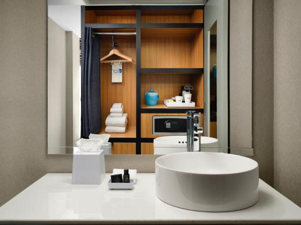 Aloft Chicago Downtown River North : photo 5 de la chambre chambre lit king-size traditionnelle