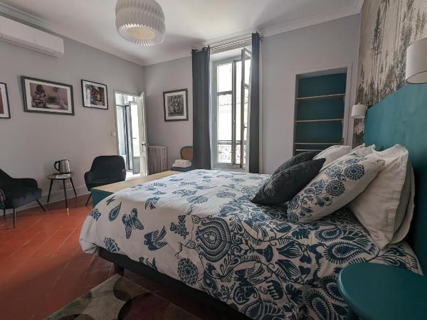 Rougetomette : photo 2 de la chambre chambre double avec salle de bains privative