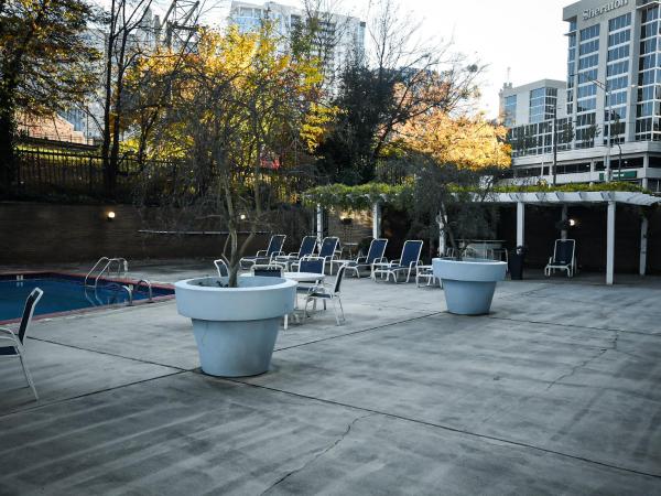 Perfect DTWN 2 Bed Condo with Cali King Bed and Gym : photo 2 de la chambre appartement 2 chambres