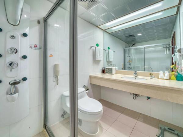 Hangzhou Haiwaihai Communication Hotel : photo 4 de la chambre chambre lits jumeaux supérieure