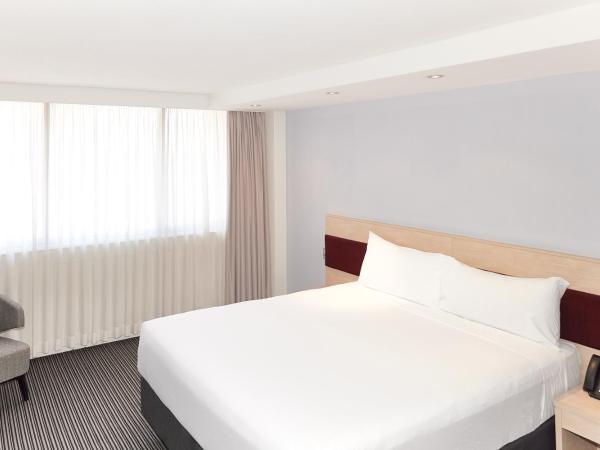 Central Studio Hotel Sydney : photo 6 de la chambre chambre lit king-size deluxe