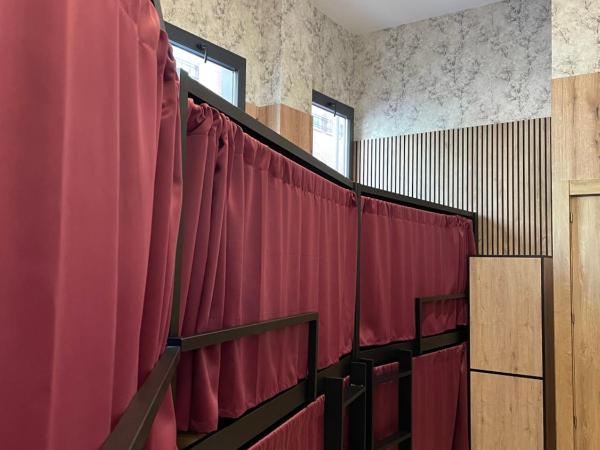 Velvet Hostels Pacifico : photo 1 de la chambre lit superposé dans dortoir mixte