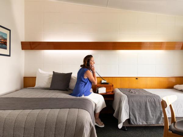 Riverfront Motel & Villas : photo 4 de la chambre chambre double ou lits jumeaux avec vue sur la rivière - rez-de-chaussée