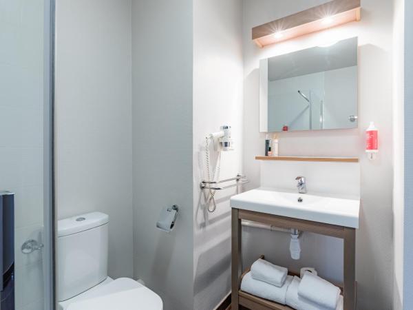 Appart'City Confort Reims Centre : photo 1 de la chambre studio lits jumeaux
