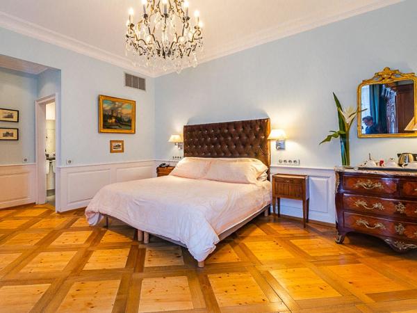 Hôtel & Spa Le Bouclier D'or : photo 6 de la chambre suite junior