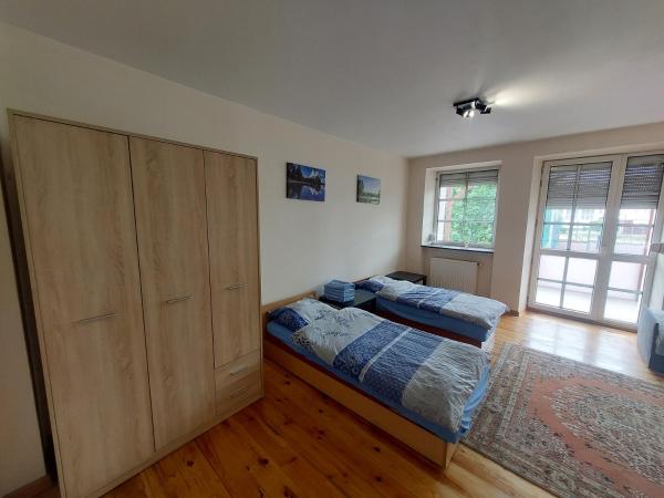 Noclegi Słodki Sen 2 : photo 1 de la chambre chambre quadruple avec balcon 
