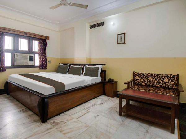 Hotel The Royal Palace - Sindhi Camp : photo 1 de la chambre chambre deluxe