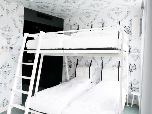 Kaboom Hotel Maastricht : photo 2 de la chambre chambre quadruple confort