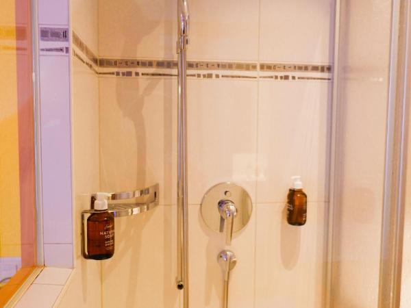 Hotel Christiania Saas-Fee : photo 5 de la chambre chambre simple avec balcon côté nord