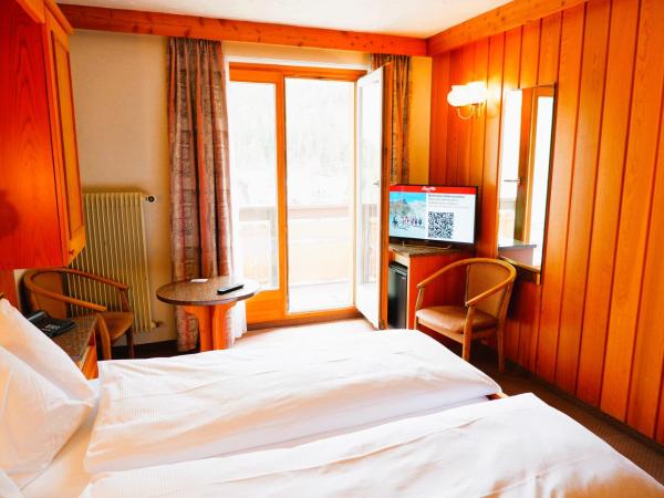 Hotel Christiania Saas-Fee : photo 2 de la chambre chambre double Économique