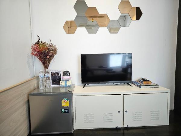 Shade House - Phuket Downtown : photo 5 de la chambre chambre lits jumeaux deluxe