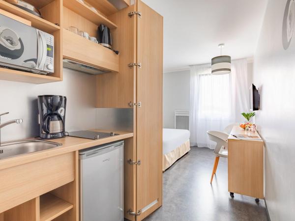 Appart'City Classic Reims Parc des Expositions : photo 6 de la chambre studio double