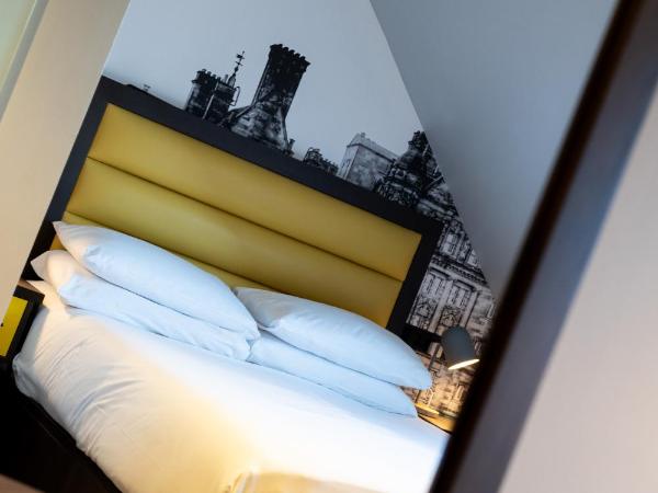 KM Hotel : photo 2 de la chambre chambre double