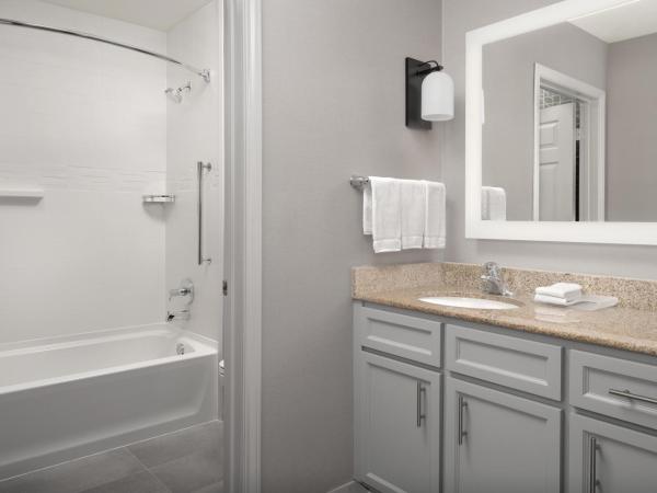 Homewood Suites by Hilton San Antonio Riverwalk/Downtown : photo 9 de la chambre suite 1 chambre avec 2 lits queen-size