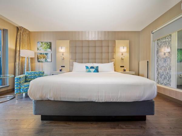 Hotel BLU : photo 2 de la chambre chambre lit king-size deluxe avec balcon