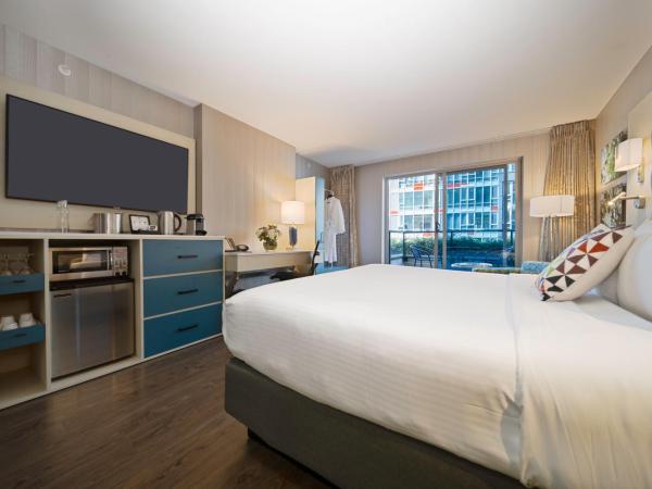 Hotel BLU : photo 1 de la chambre chambre lit king-size deluxe avec balcon