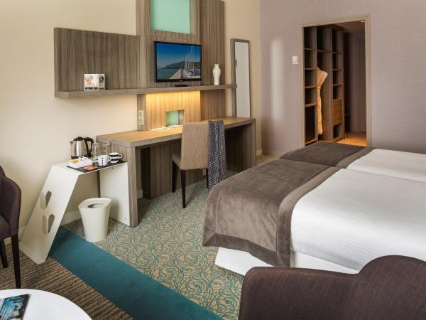 Golden Tulip Aix les Bains - Hotel & Spa : photo 3 de la chambre chambre double standard sans accès au spa