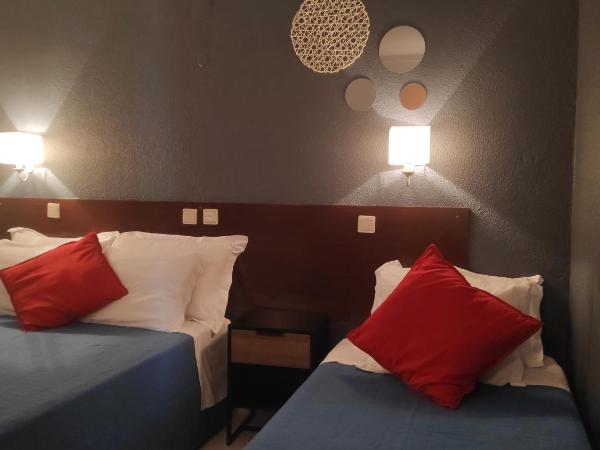 Hotel Alnacir : photo 1 de la chambre chambre triple