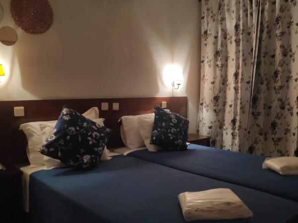 Hotel Alnacir : photo 1 de la chambre chambre lits jumeaux