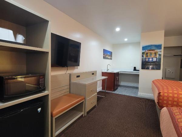 Presidio Parkway Inn : photo 2 de la chambre chambre premium avec 2 lits queen-size