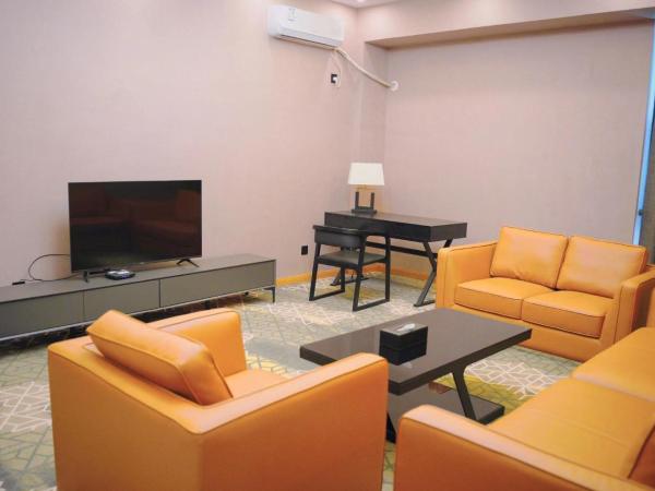 南京工业职业技术大学松山湖生态酒店 : photo 2 de la chambre suite