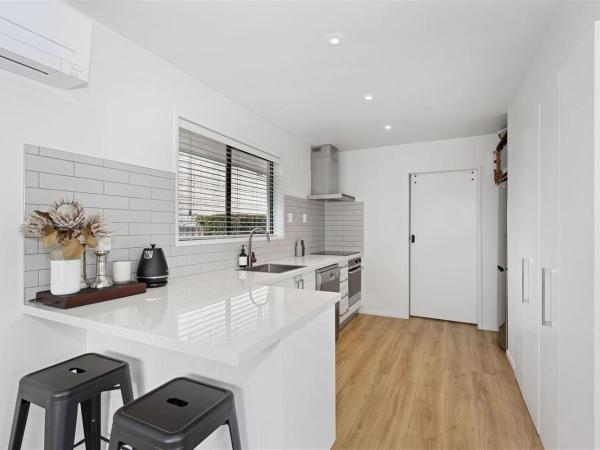 Mordern Stopby Near Christchurch Airport : photo 4 de la chambre chambre lit king-size deluxe