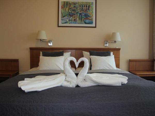 Hotel Estella Superior : photo 9 de la chambre suite 1 chambre