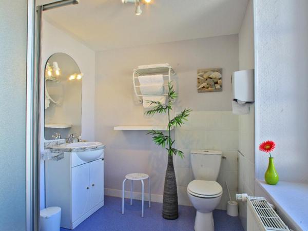 Hôtel Caravelle Contact Hôtel : photo 2 de la chambre chambre double