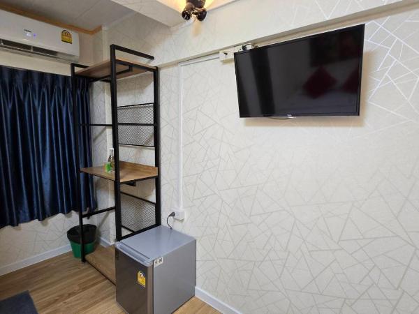 Khaosan Art Hotel : photo 9 de la chambre chambre lit queen-size