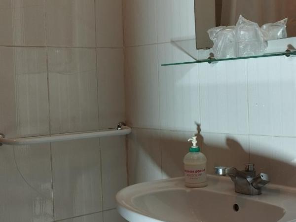 Hotel Alnacir : photo 1 de la chambre chambre double ou lits jumeaux avec balcon