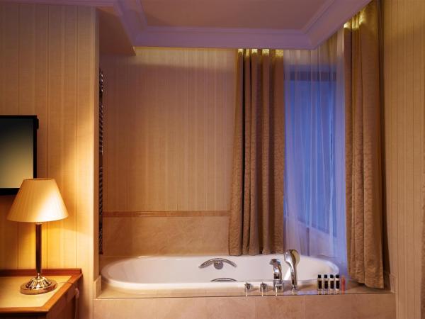 Retro Riverside Wellness Resort : photo 5 de la chambre suite en duplex