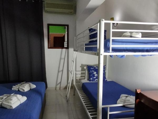 Hotel Alnacir : photo 6 de la chambre chambre familiale (2 adultes et 2 enfants)