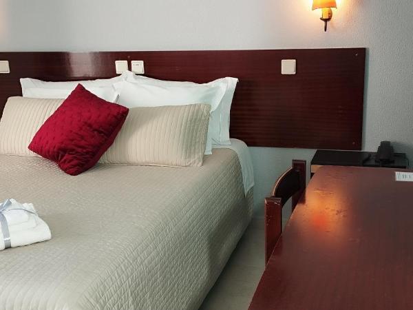 Hotel Alnacir : photo 3 de la chambre chambre double ou lits jumeaux avec balcon