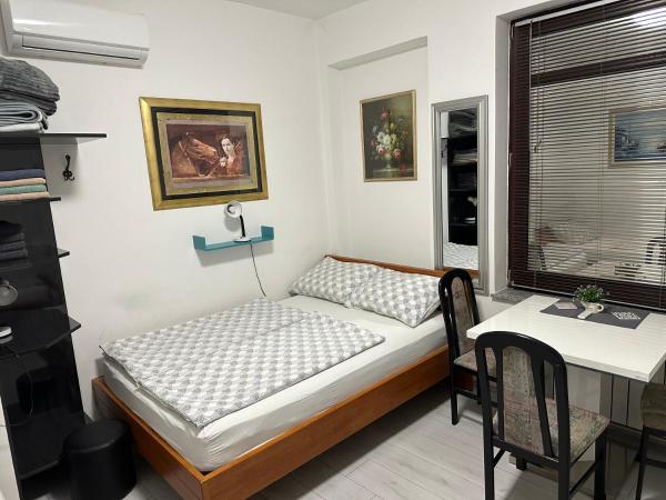 Leptir : photo 5 de la chambre chambre quadruple Économique avec salle de bains commune