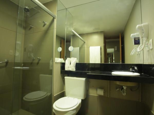 BH Raja Hotel : photo 6 de la chambre chambre double deluxe