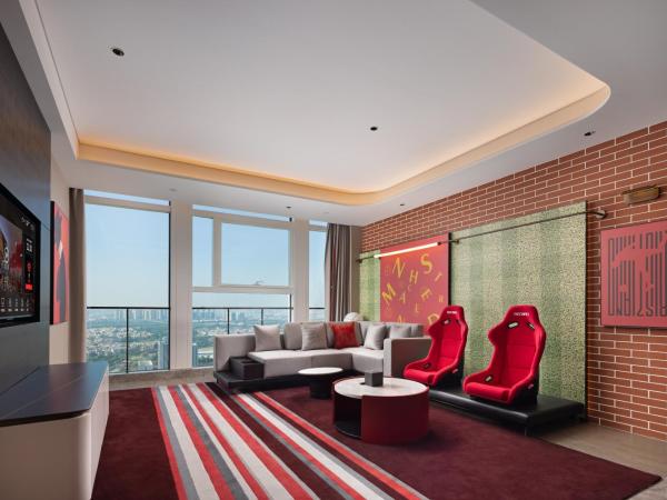 Radisson Red Guangzhou South Railway Station-Canton Fair free shuttle bus & designated license points & Free VPN network : photo 1 de la chambre suite deluxe