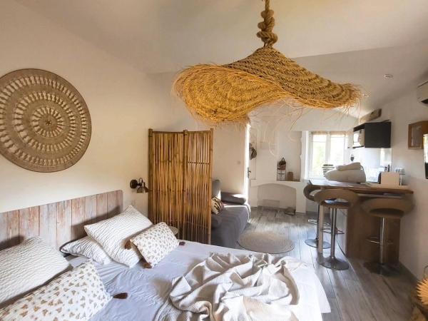Hôtel Auberge Provençale : photo 2 de la chambre studio