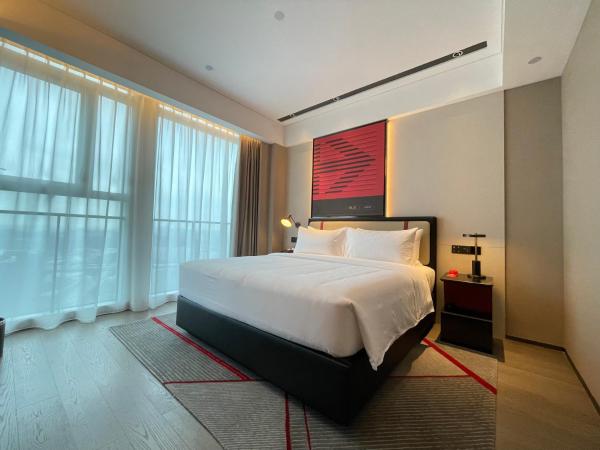 Radisson Red Guangzhou South Railway Station-Canton Fair free shuttle bus & designated license points & Free VPN network : photo 3 de la chambre chambre lit queen-size confort
