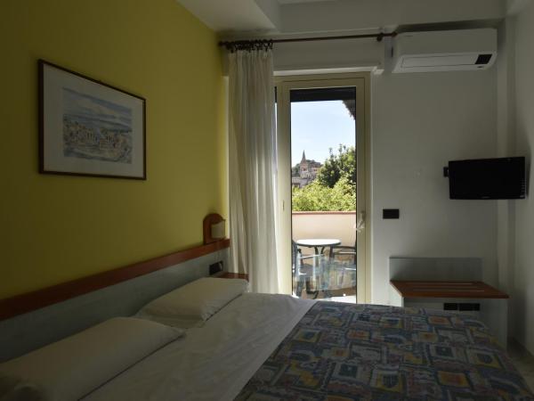 Hotel Condor : photo 7 de la chambre chambre simple standard - vue sur mer