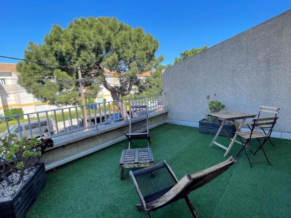 Hôtel Les Mimosas : photo 3 de la chambre chambre double confort avec terrasse et climatisation