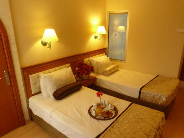Prestige Hotel Old City : photo 5 de la chambre chambre familiale communicante