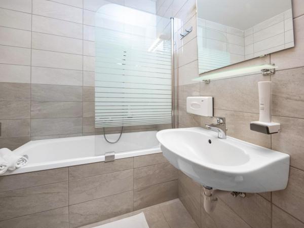 Corvin Hotel Budapest Residence : photo 3 de la chambre appartement