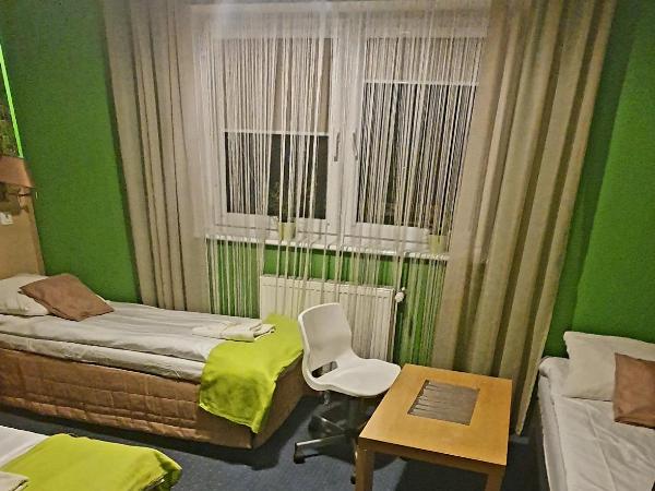 Apart A2 Bezobsługowy 24h Poznań : photo 3 de la chambre chambre familiale